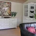 Ferienhaus Nitis - 200m From The Sea By Interhome Bøtø By
