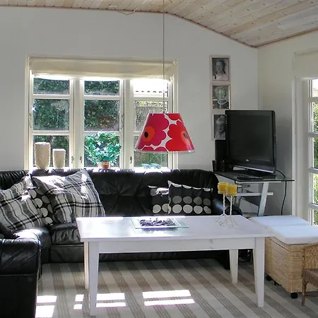 Nitis - 200m From The Sea By Interhome Ferienhaus Bøtø By